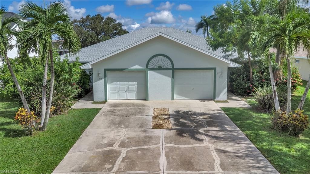 1247 SE 6th ST CAPE CORAL, FL 33990