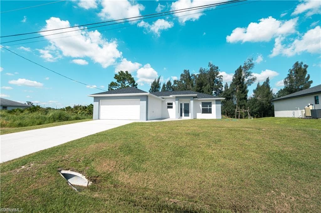 2712 46th ST SW LEHIGH ACRES, FL 33976
