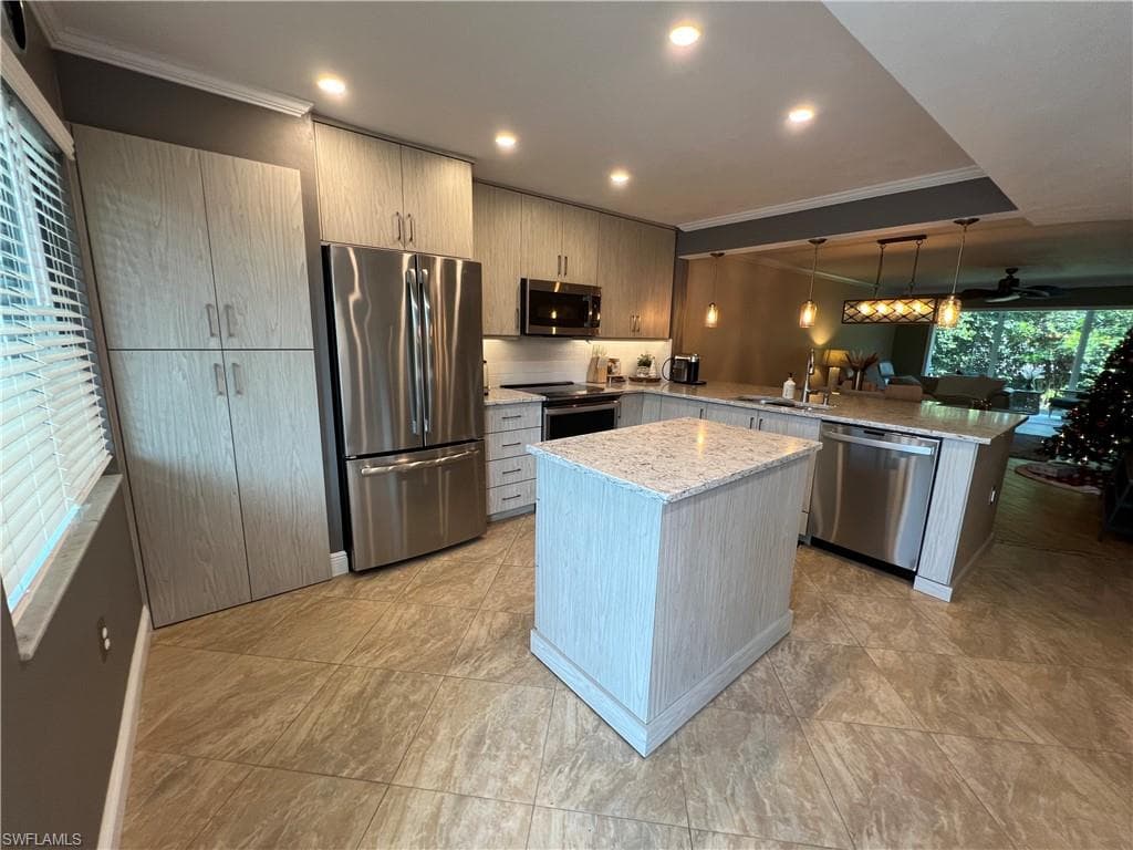 3051 Sandpiper Bay CIR I102 NAPLES, FL 34112