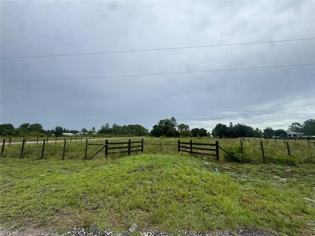 7680 7th TER LABELLE, FL 33935