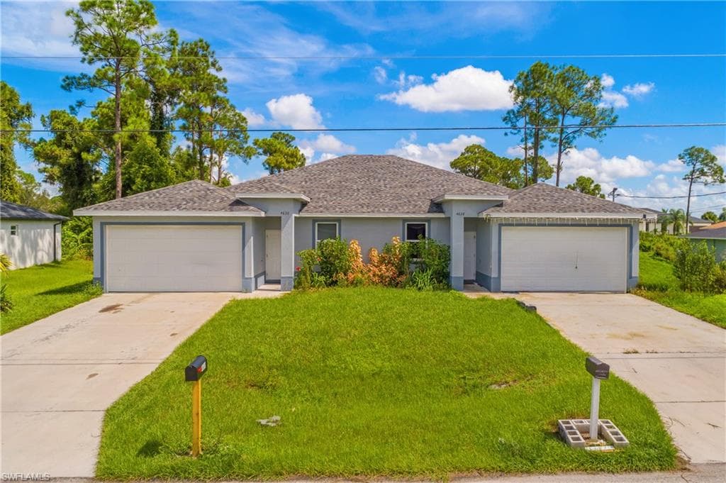 4630 27th ST SW LEHIGH ACRES, FL 33973