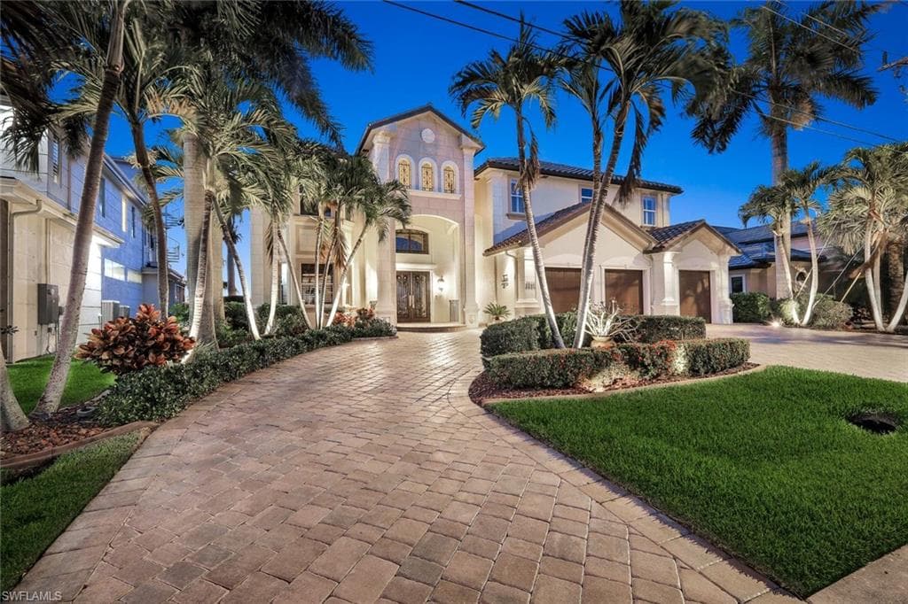 3820 Surfside BLVD CAPE CORAL, FL 33914