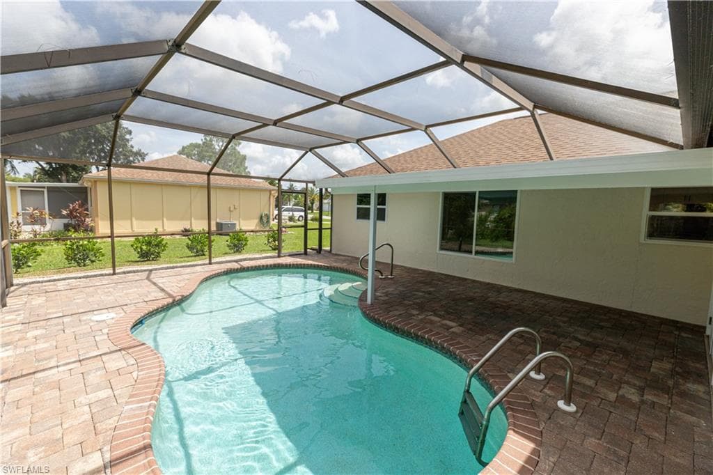 19570 Oak Forest DR FORT MYERS, FL 33967