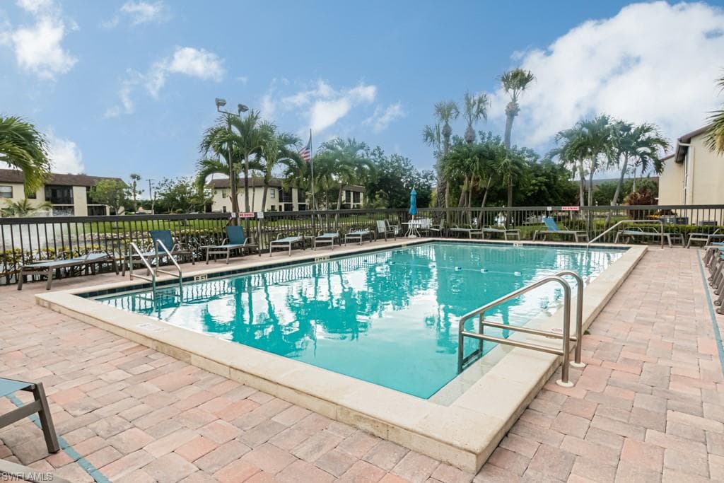 9275 Lake Park DR 204 FORT MYERS, FL 33919