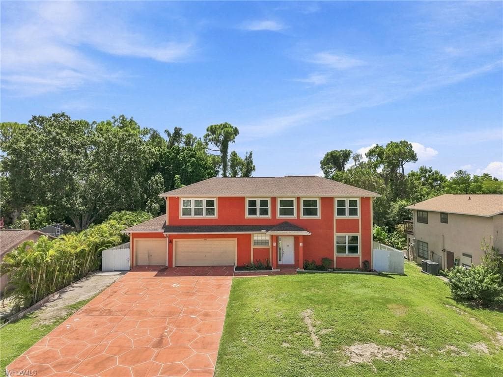 8192 New Jersey BLVD FORT MYERS, FL 33967