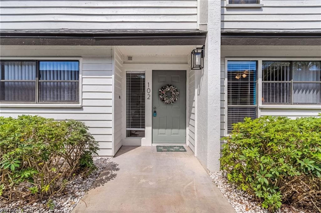 16478 Timberlakes DR 102 FORT MYERS, FL 33908