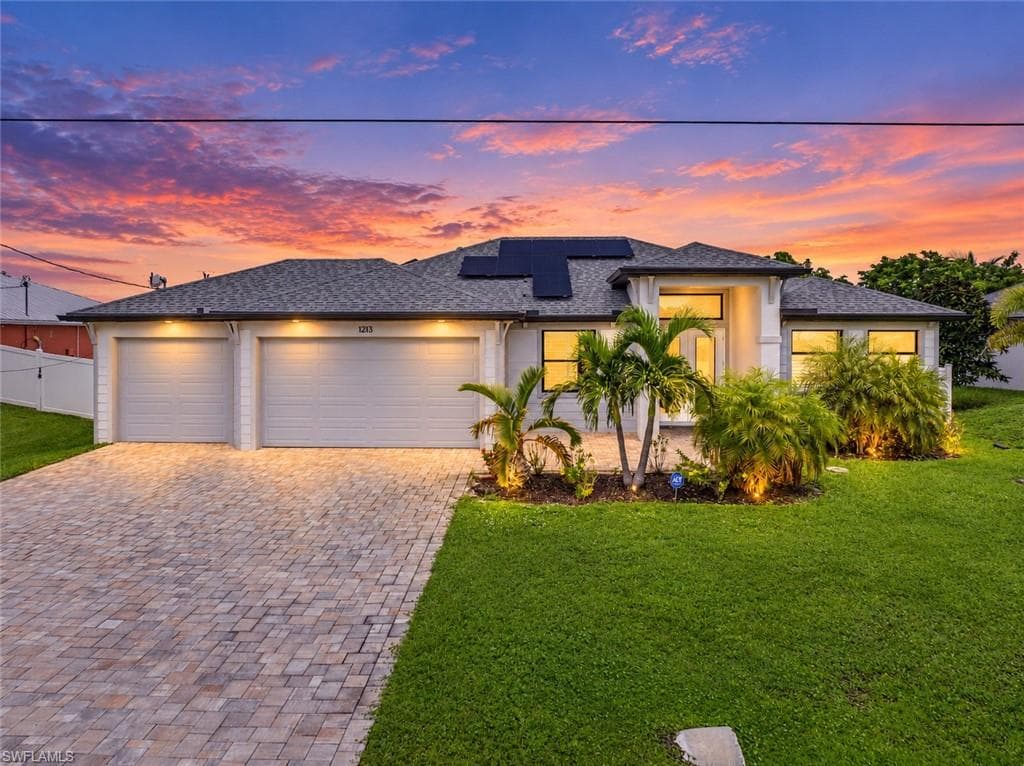1213 SW 11th TER CAPE CORAL, FL 33991