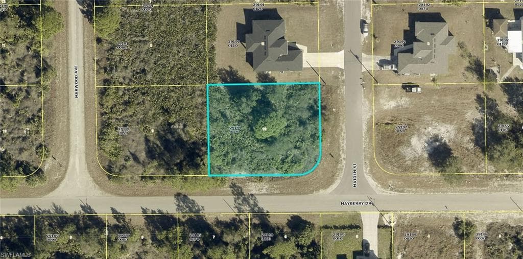 1857 Maiden ST LEHIGH ACRES, FL 33972