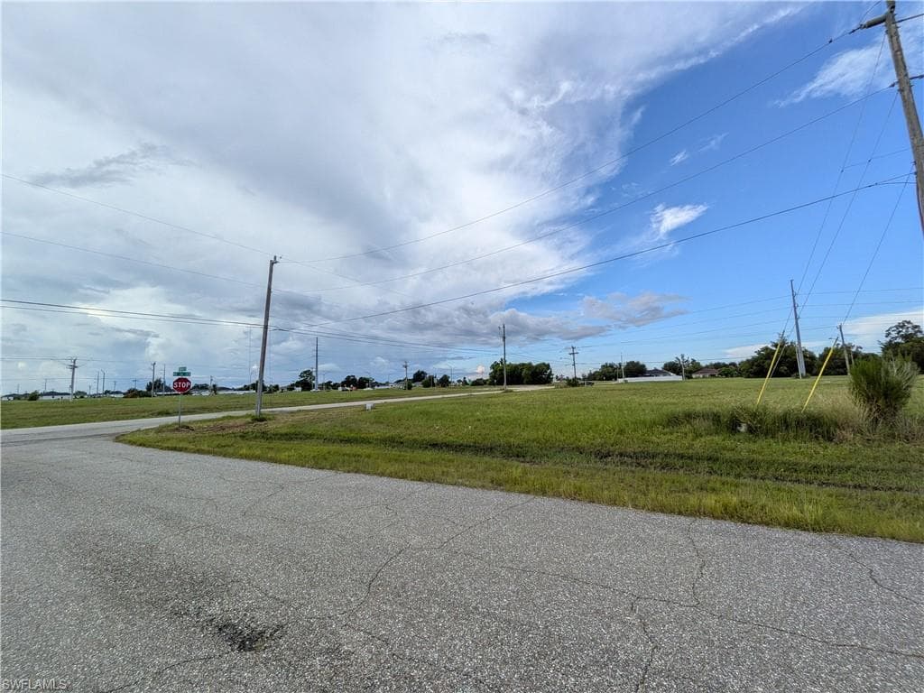 1610 NE Juanita PL CAPE CORAL, FL 33909