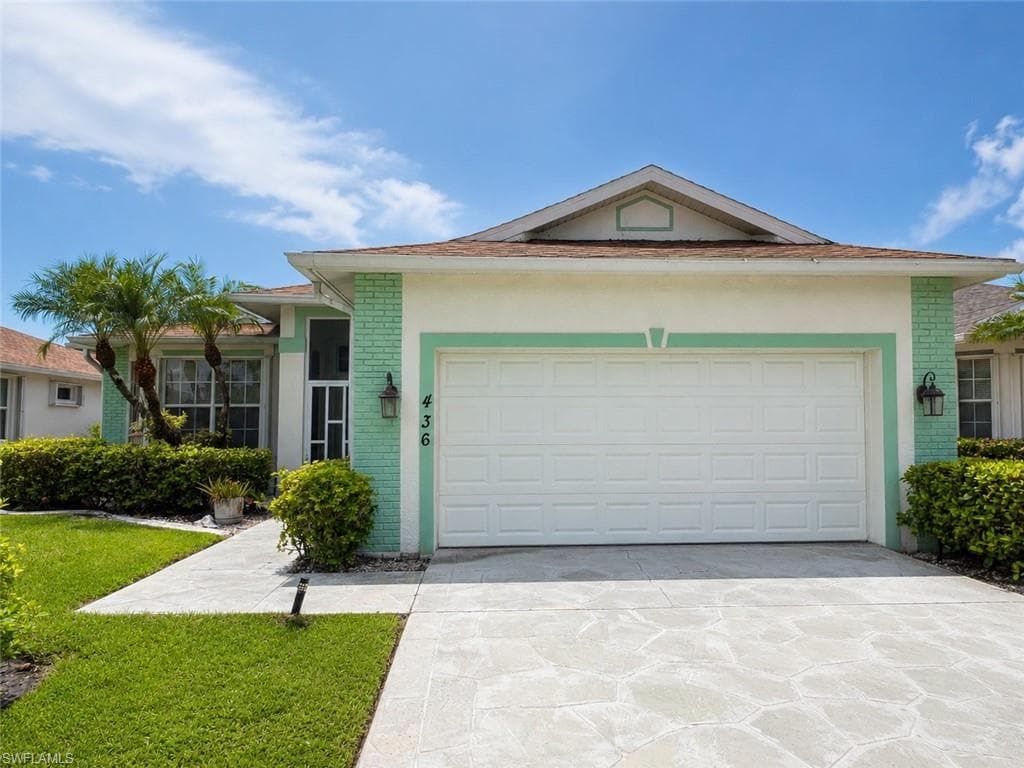 436 Crossfield CIR NAPLES, FL 34104