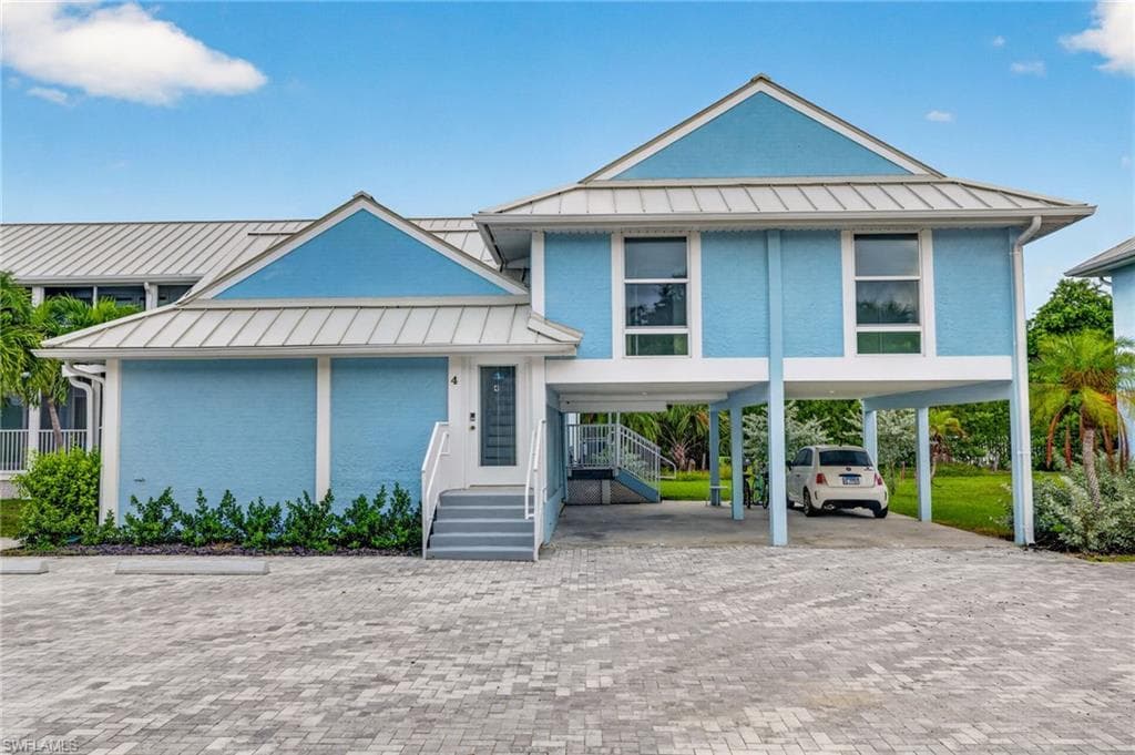 2840 W Gulf DR 4 SANIBEL, FL 33957