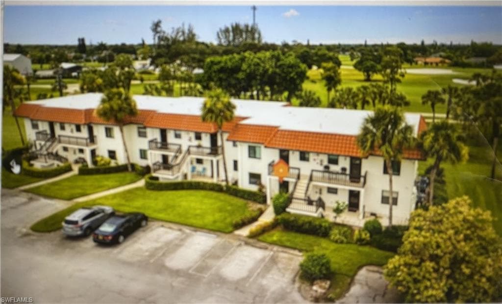 4286 27th CT SW 101 NAPLES, FL 34116