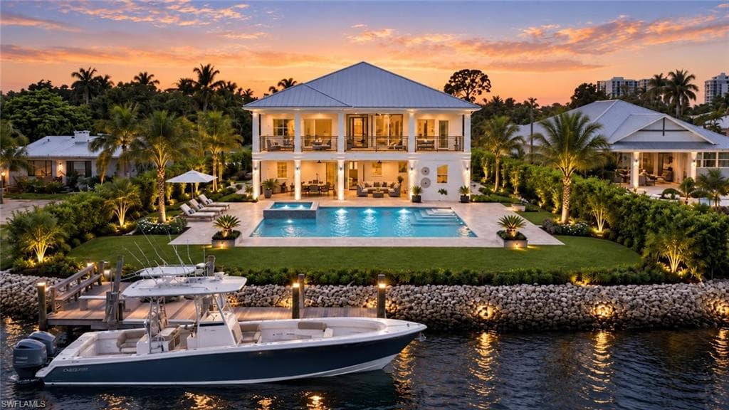 2223 Harbor RD NAPLES, FL 34104