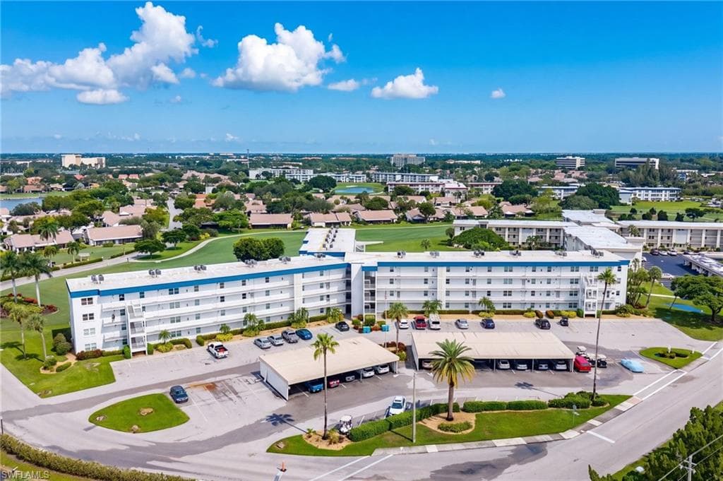 6220 Augusta DR 312 FORT MYERS, FL 33907