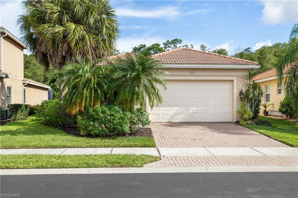 11292 Sparkleberry DR FORT MYERS, FL 33913