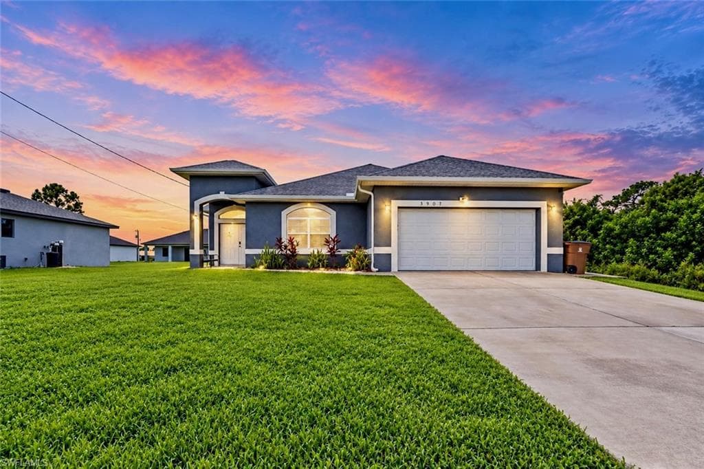 3907 11th ST SW LEHIGH ACRES, FL 33976