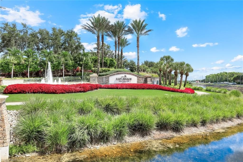 9393 Pocida CT 104 NAPLES, FL 34119