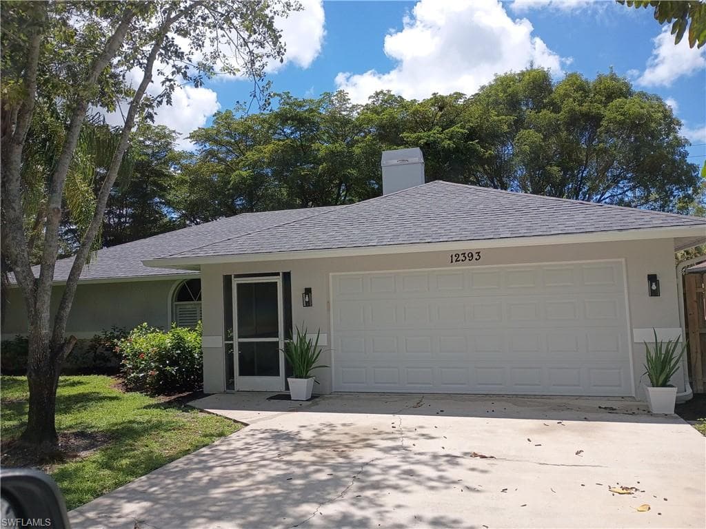 12393 Londonderry LN BONITA SPRINGS, FL 34135