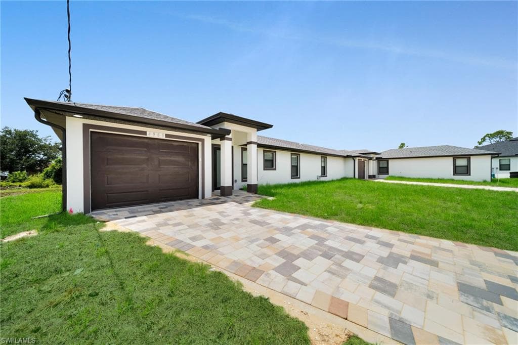 4985 Fairway Ct LEHIGH ACRES, FL 33971