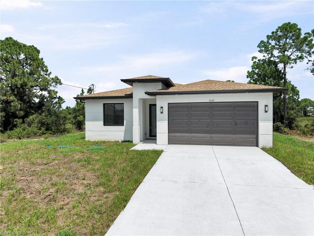 1035 Bandera ST LEHIGH ACRES, FL 33974
