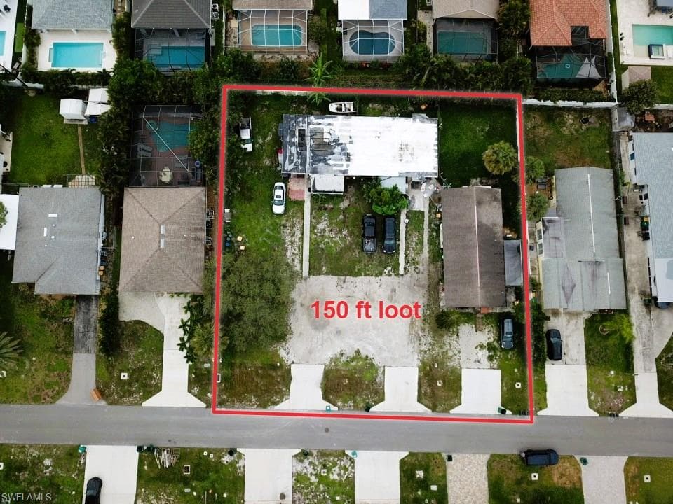 618 99th AVE N NAPLES, FL 34108