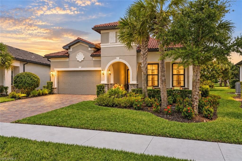 8881 Horned Lark DR NAPLES, FL 34120