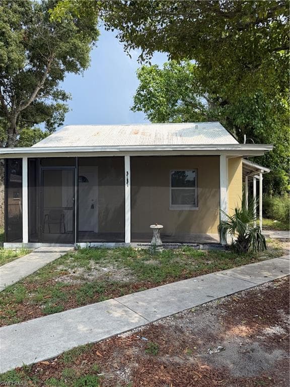 3131 Market ST FORT MYERS, FL 33916