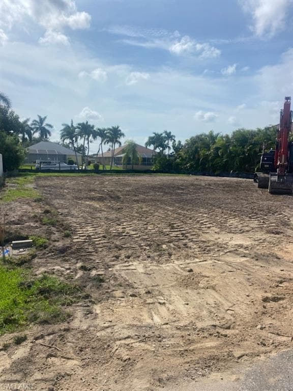 4915 SW 2nd AVE CAPE CORAL, FL 33914