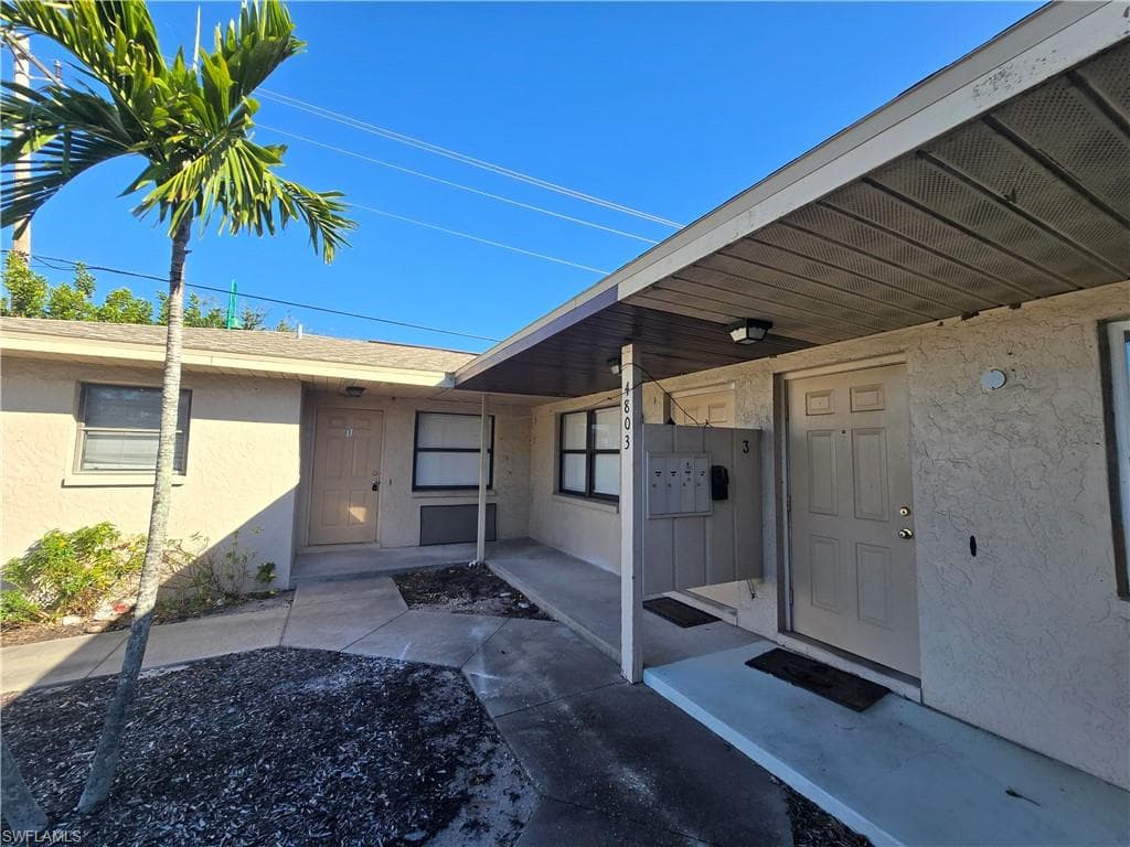 4803 Triton CT E 1 CAPE CORAL, FL 33904