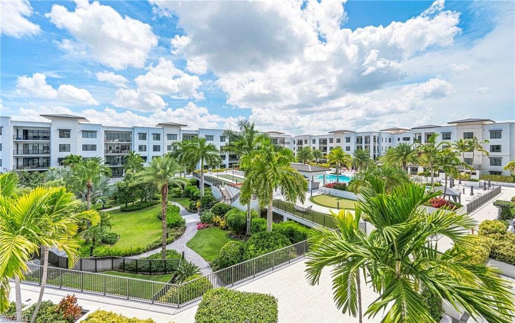 1115 Central AVE 448 NAPLES, FL 34102