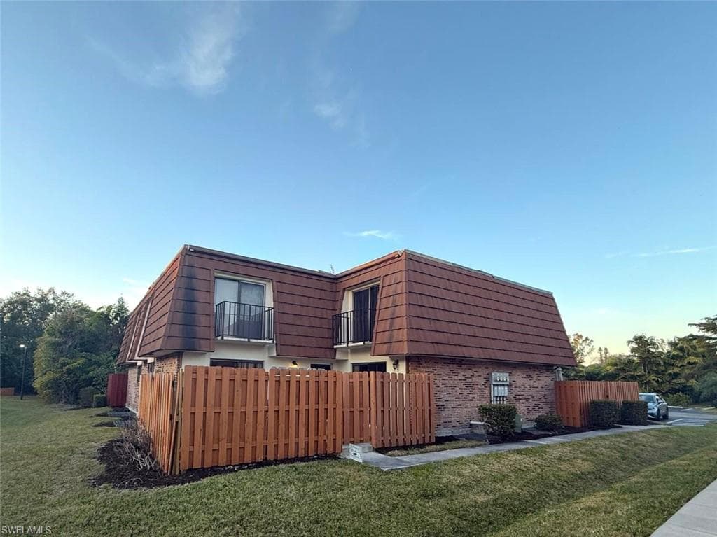 1406 Park Shore CIR 3 FORT MYERS, FL 33901