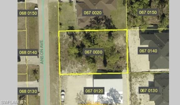 900 Anson AVE LEHIGH ACRES, FL 33971