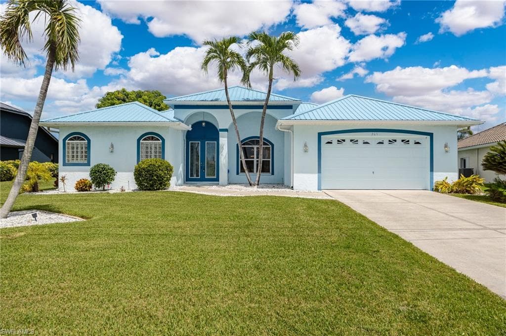 205 SW 37th LN CAPE CORAL, FL 33914