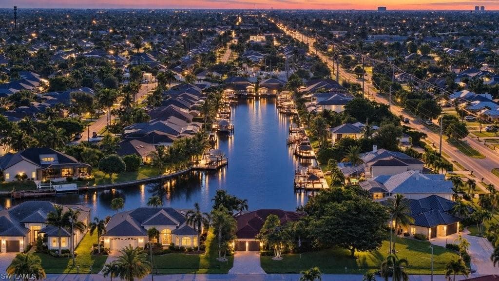 4725 SW 23rd AVE CAPE CORAL, FL 33914