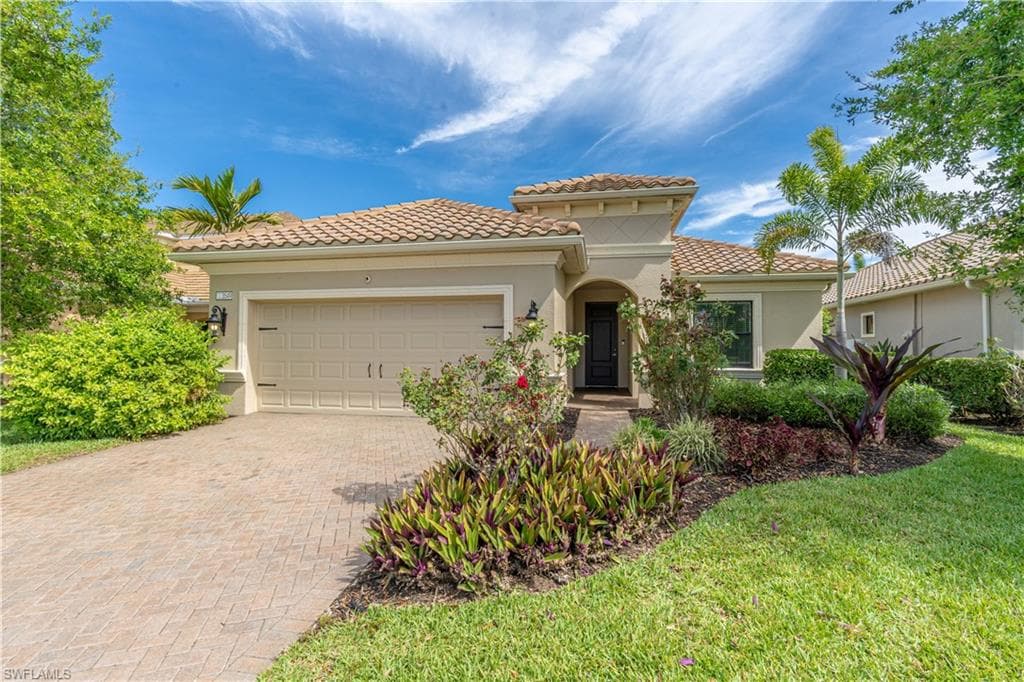 3549 Canopy CIR NAPLES, FL 34120
