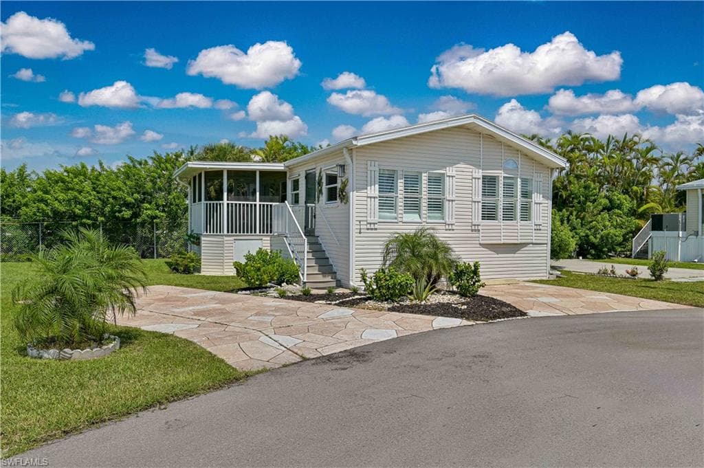 19681 Summerlin RD 418 FORT MYERS, FL 33908