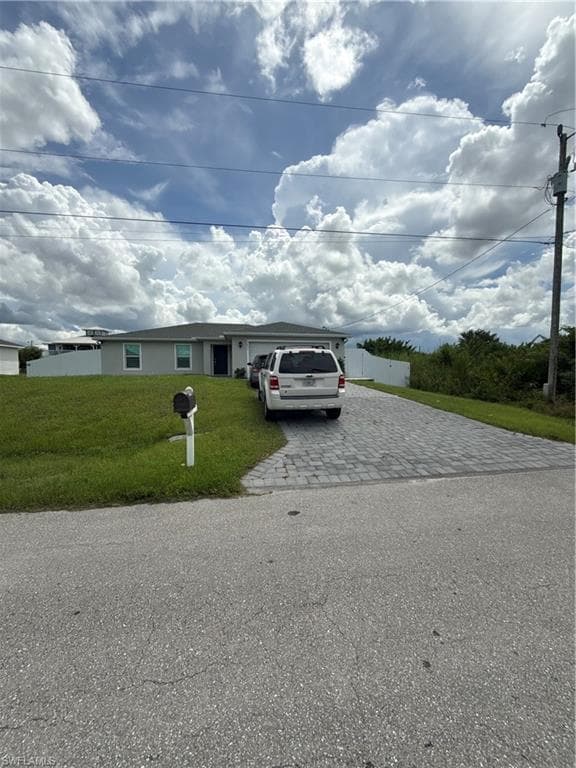 3605 11th ST SW LEHIGH ACRES, FL 33976