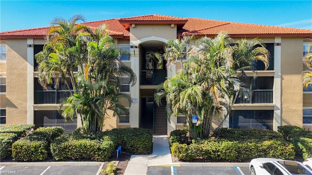 8930 Colonnades CT E 626 BONITA SPRINGS, FL 34135
