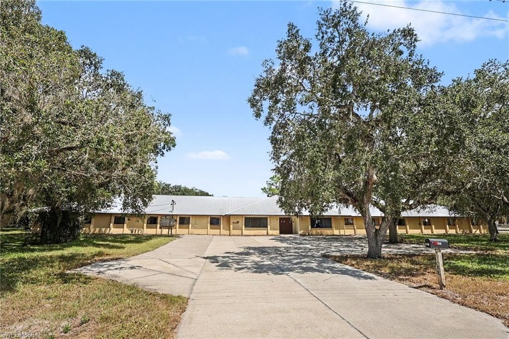 151 S Missouri ST LABELLE, FL 33935