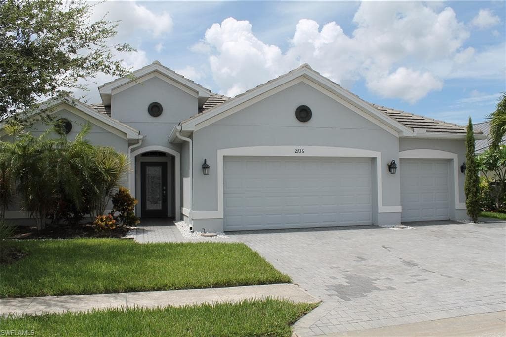 2736 Lambay CT CAPE CORAL, FL 33991