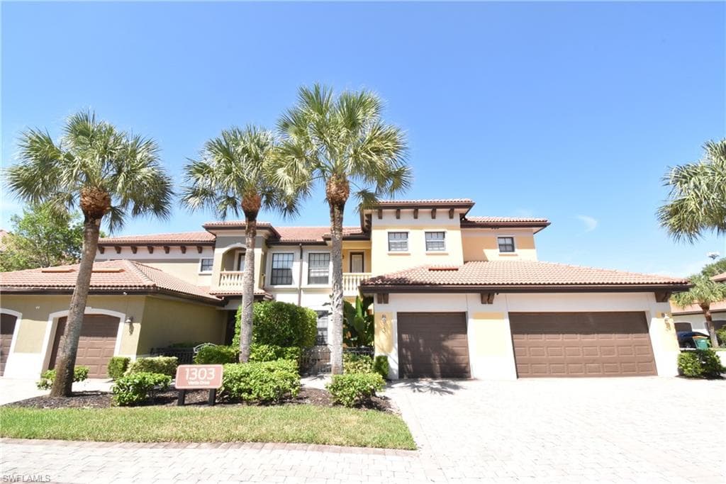1303 Verde DR 3 NAPLES, FL 34105
