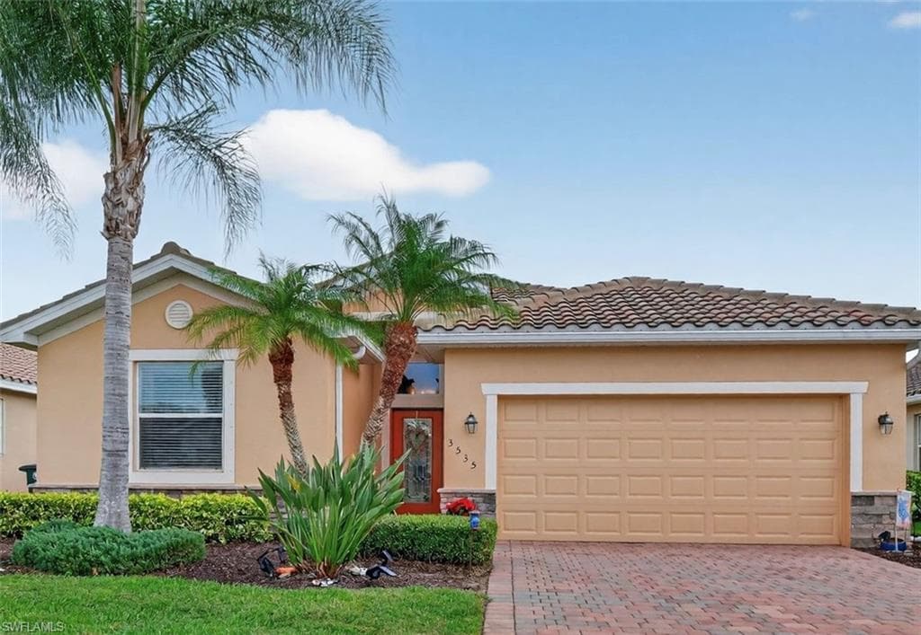 3535 Dandolo CIR CAPE CORAL, FL 33909