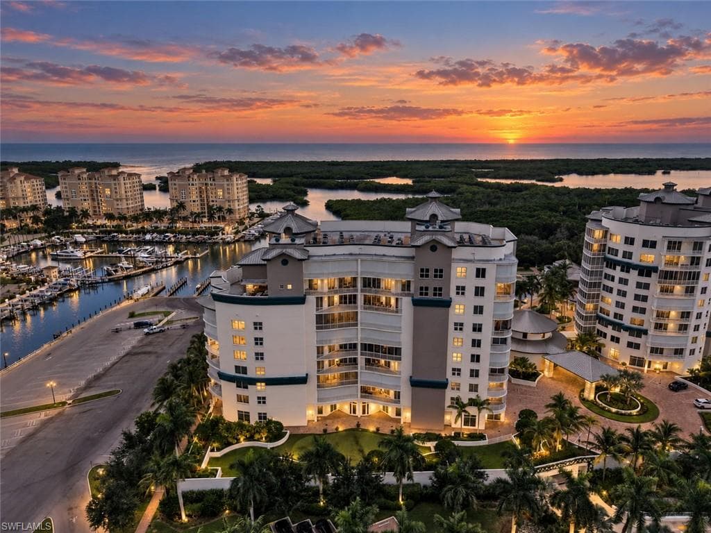 13665 Vanderbilt DR 301 NAPLES, FL 34110