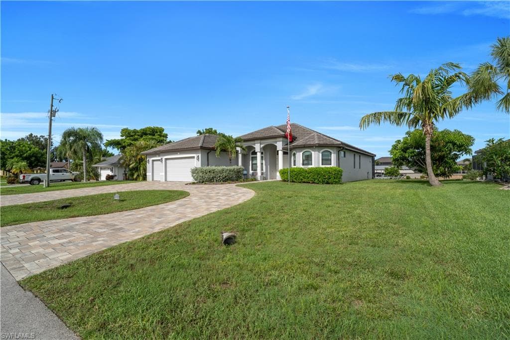 2706 Shelby PKWY CAPE CORAL, FL 33904