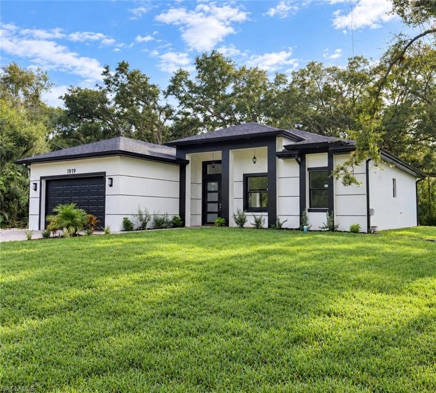 1919 Robert AVE LEHIGH ACRES, FL 33972