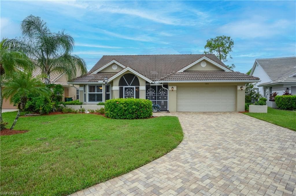 5854 Westbourgh CT NAPLES, FL 34112