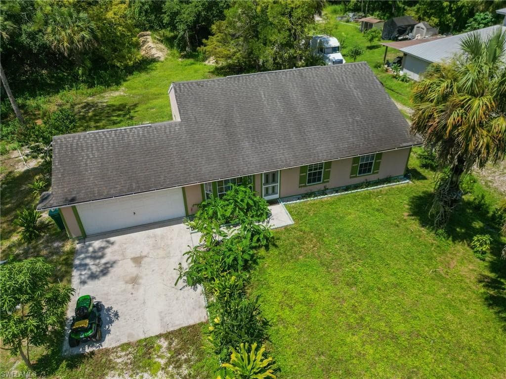 2961 6th ST NW NAPLES, FL 34120
