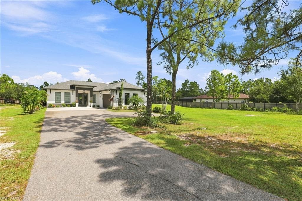 2885 41st AVE NE NAPLES, FL 34120
