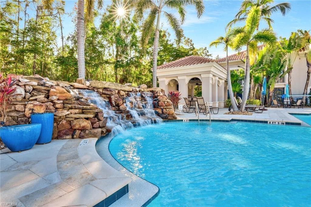 23501 Alamanda DR 204 ESTERO, FL 34135