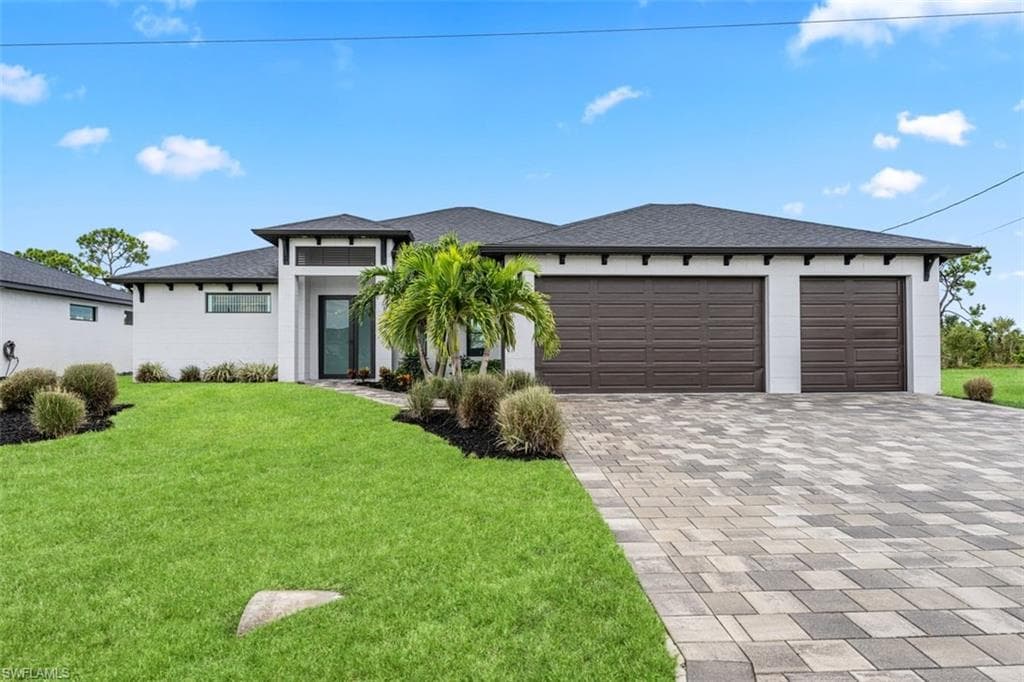 1124 SW 4th LN CAPE CORAL, FL 33991